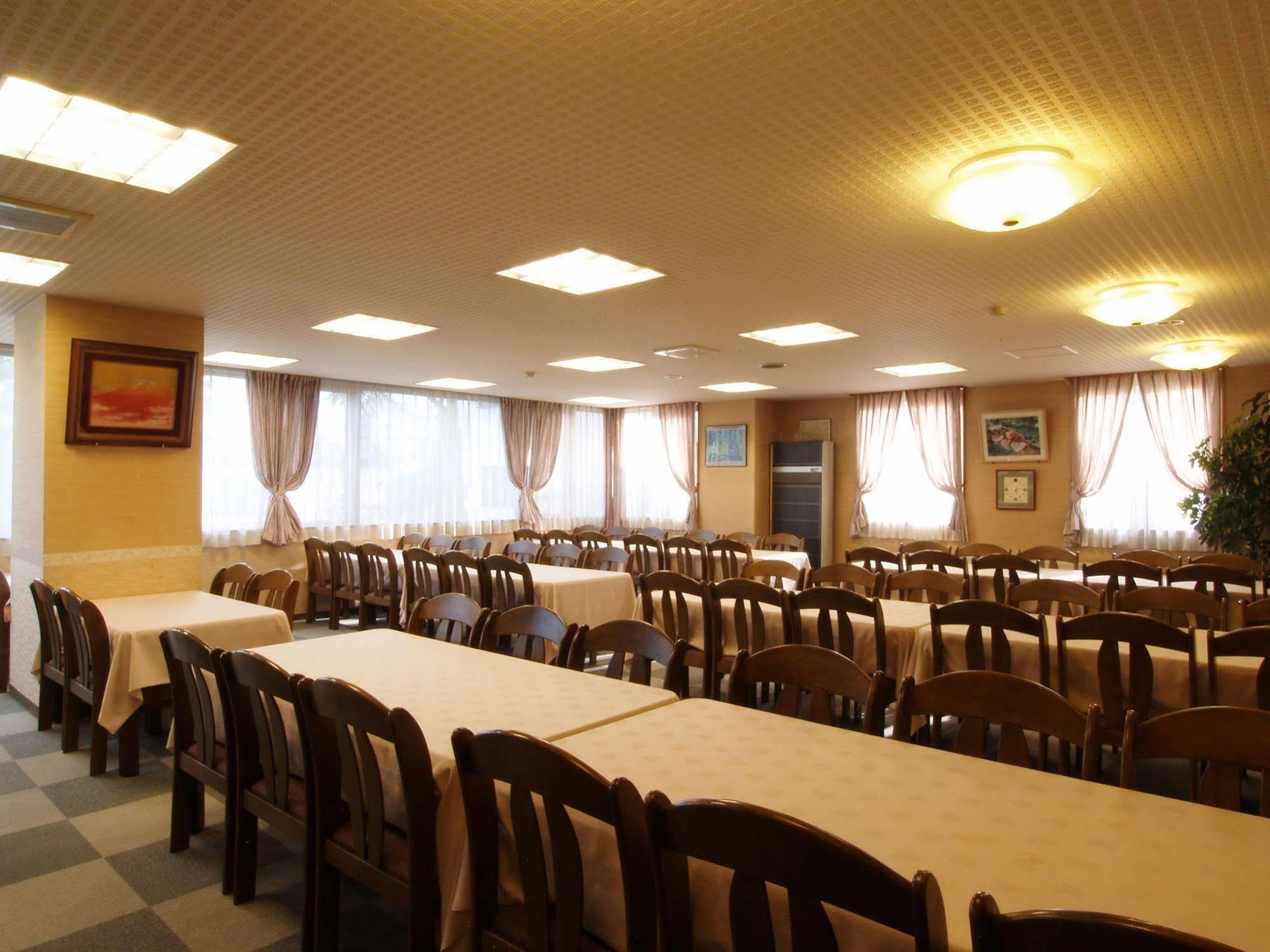 Central Inn ฮาคุบะ ภายนอก รูปภาพ